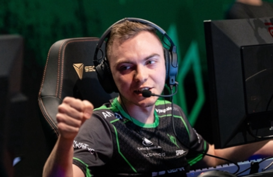 2025年KPL教练变动分析：久哲口碑逆转与SK引发关注